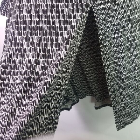 DAISY FUENTES SLEEVELESS TUNIC. SIZE 2X. - Picture 7 of 14